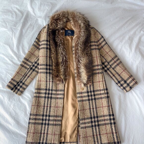 RARE Tailored Burberry Nova Check Tweed Coat Faux Fur Accent Lined - Picture 10 of 12